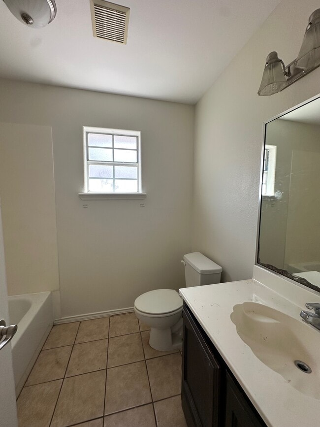 Building Photo - 4404 North 27th Street