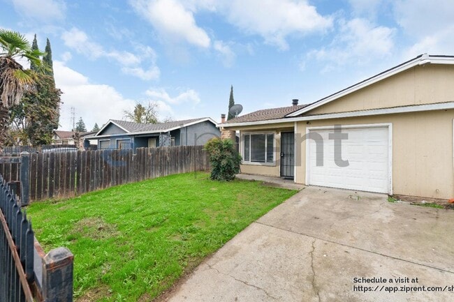 Building Photo - 7918 68th Ave