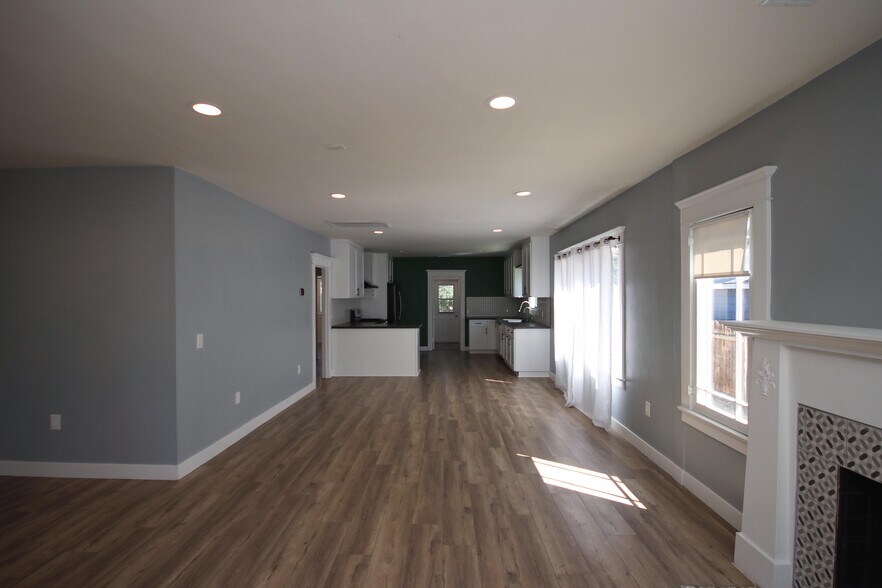 Building Photo - 238 N Alta Vista Ave