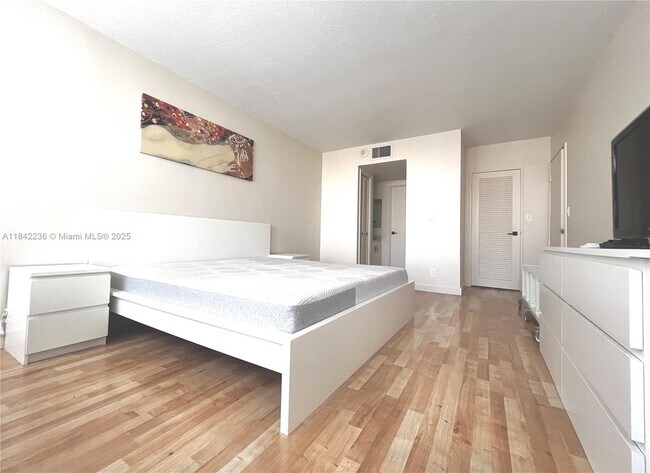 Building Photo - 500 Three Islands Boulevard