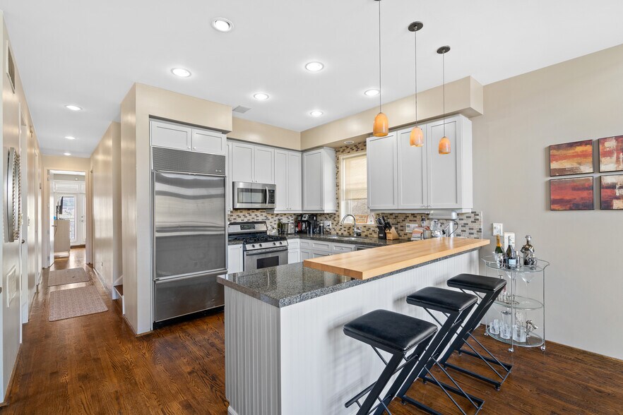 Building Photo - 1318 N Cleveland Ave