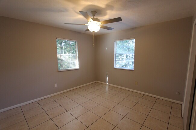 Building Photo - 1530 Pullen Rd