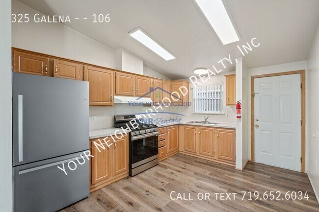 Building Photo - 325 Galena Ave