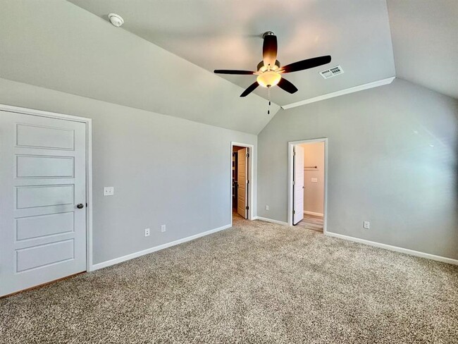 Building Photo - 18305 Autumn Grv Ct