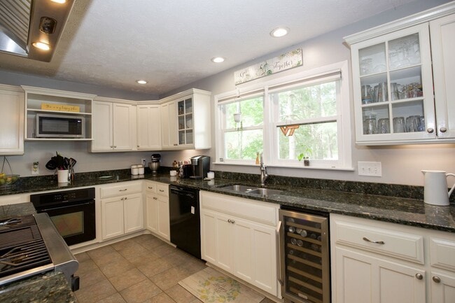 Building Photo - 3 bedroom home in Southern Pines