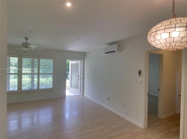 Building Photo - 1025 Langer Way
