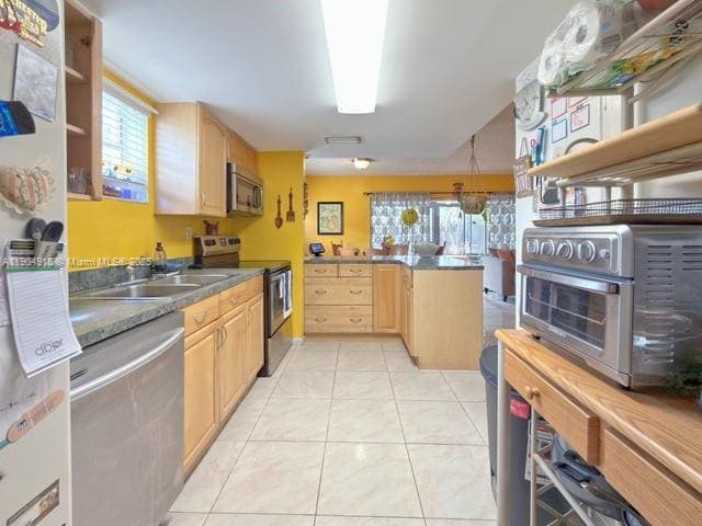 Building Photo - 6500 SW 41st Ct