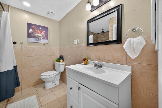 Building Photo - 2314 Pilgrims Bend Dr