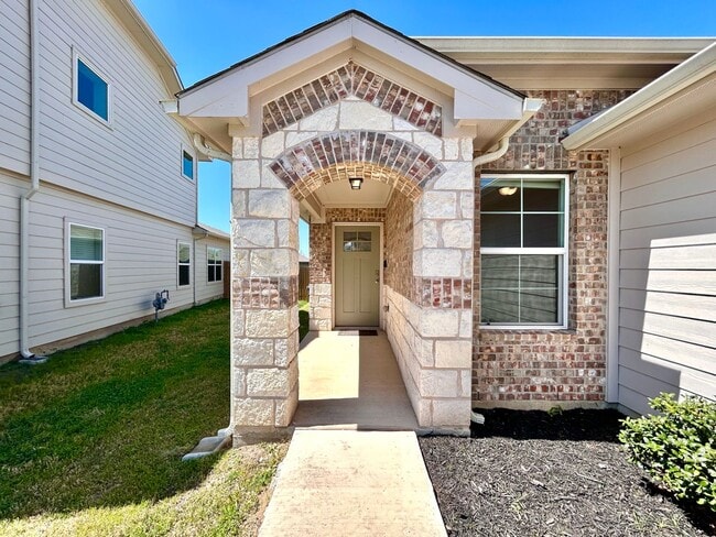 Building Photo - 14104 Macquarie Dr