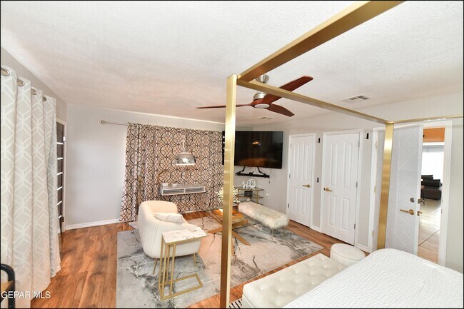 Building Photo - 4224 Hampshire Ln