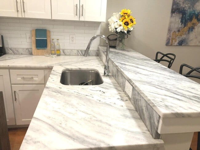 Building Photo - 2140 Wisconsin Ave NW