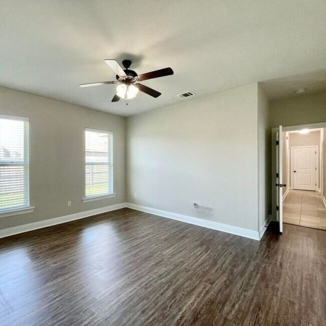 Building Photo - 103 Sapphire Springs Rd