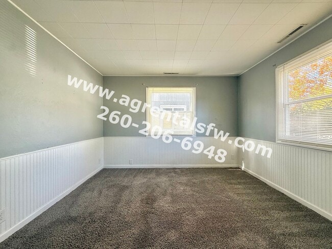 Building Photo - 3 bedroom house