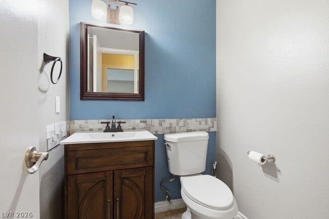 Building Photo - 4561 Paseo El Rio Dr