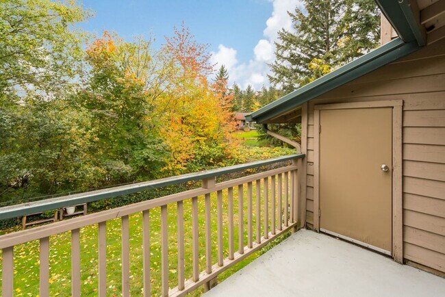 Building Photo - 13801 Old Redmond Rd