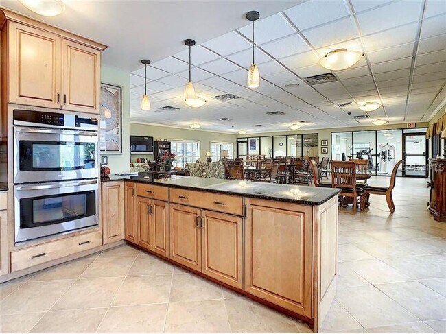 Building Photo - 1316 Pasadena Ave S