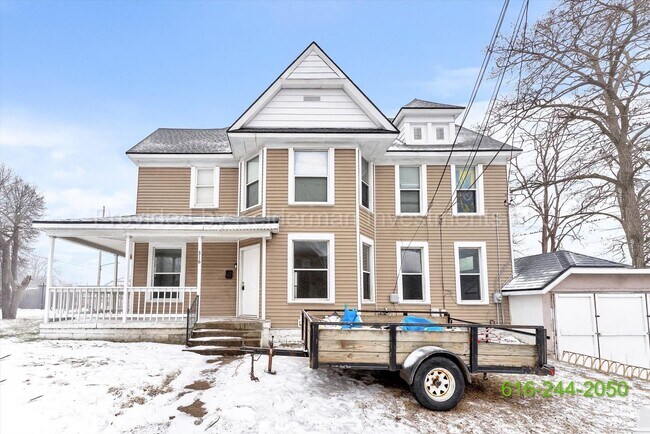 Primary Photo - 801 Prospect Ave SE