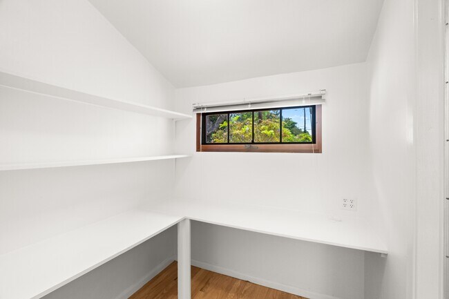 Building Photo - 3600 Coolidge Ave
