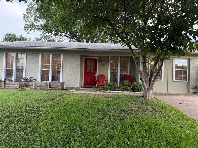 Building Photo - 6307 Huntleigh Way