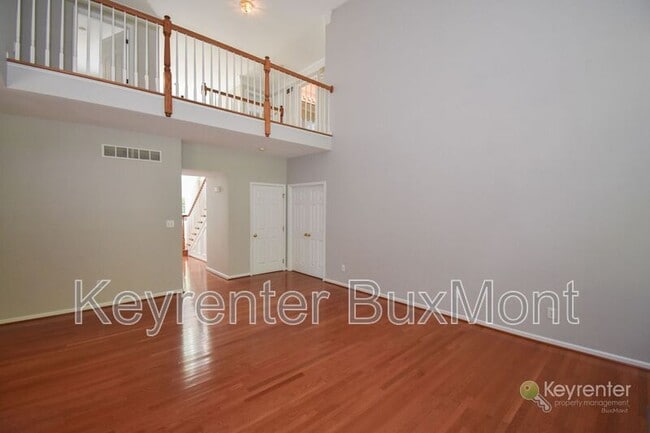 Building Photo - 3727 Green Ridge Rd