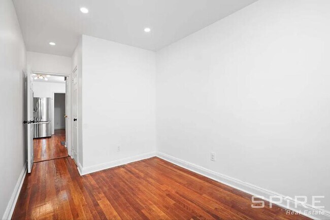 Building Photo - 2 bedroom in Bronx NY 10463