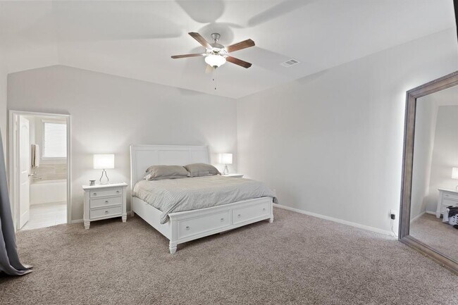 Building Photo - 18018 Svensson Slade Ln