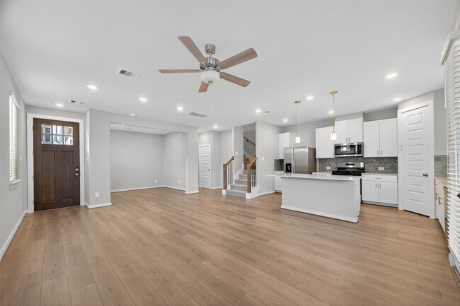 Building Photo - 4121 Fig Grv St