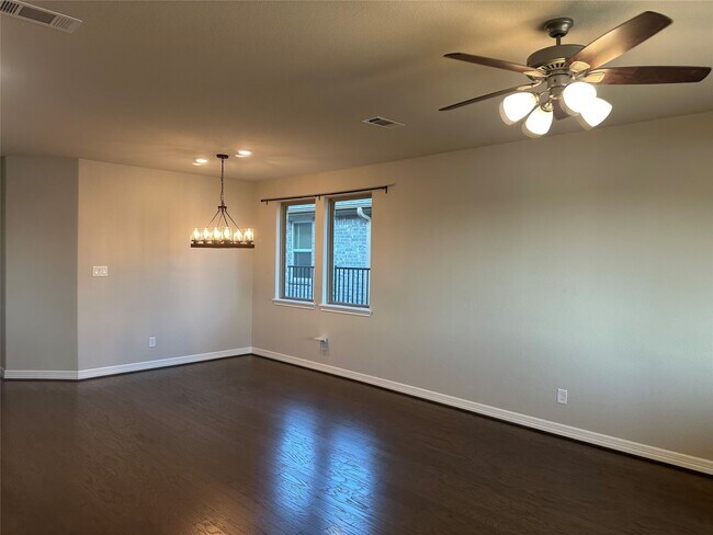 Building Photo - 13034 Rowan Grn Dr