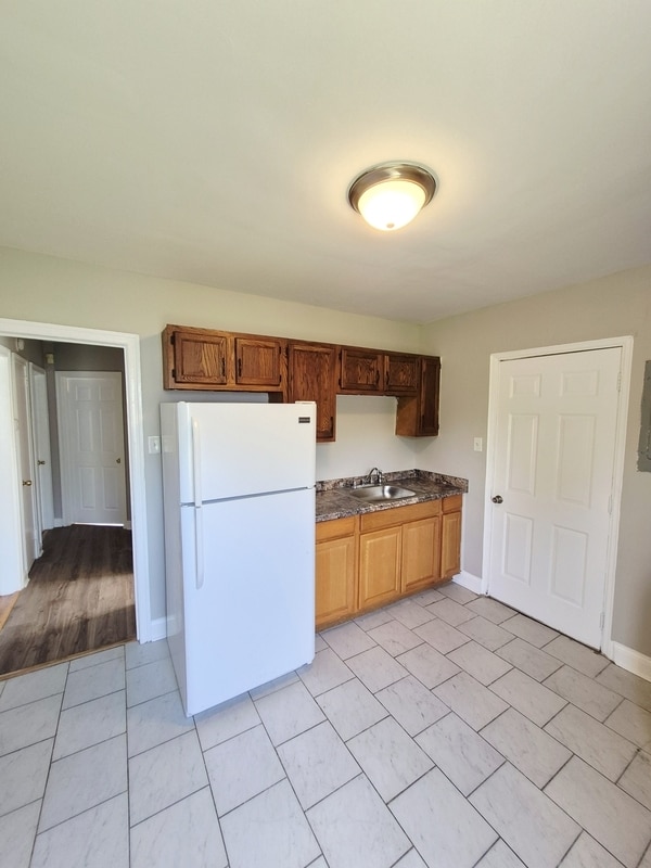 Building Photo - 2917 Creighton Rd