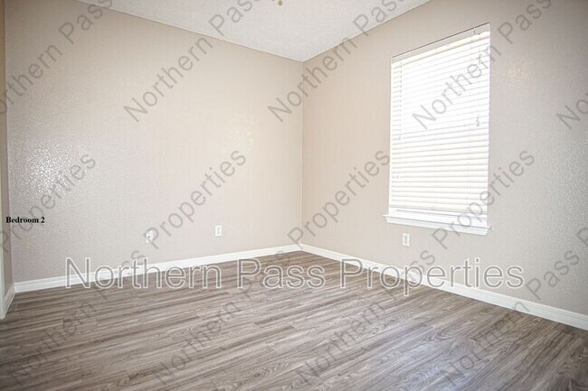 Building Photo - 12181 Sun Ray