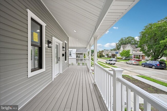 Building Photo - 3547 Finlaw Ave