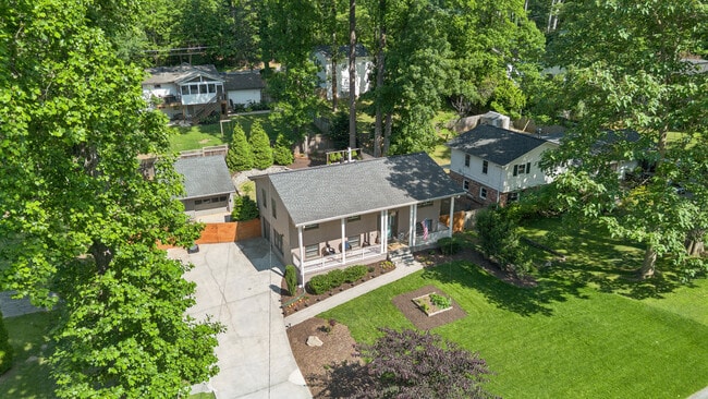 Building Photo - 4097 Longview Dr