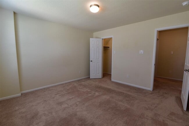 Building Photo - 2319 Bright Sunrise Trl