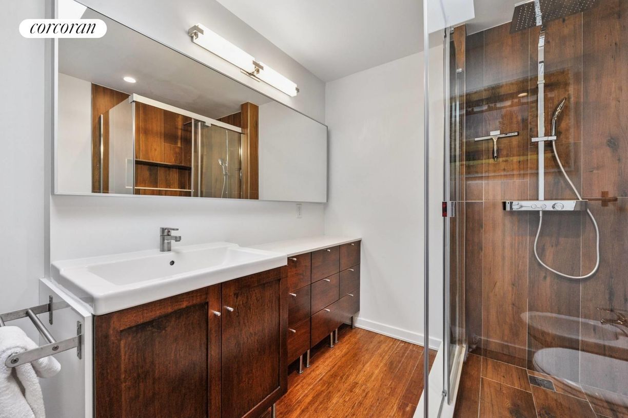 Building Photo - 22 Whitney Rd