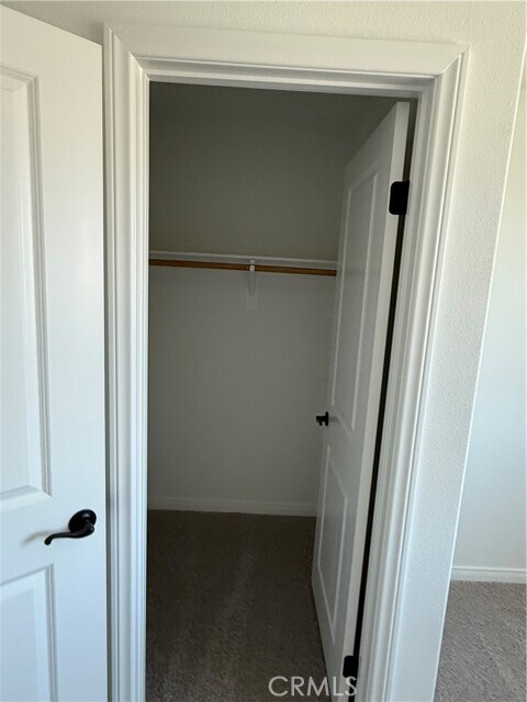 Building Photo - 4470 Hickory Ct