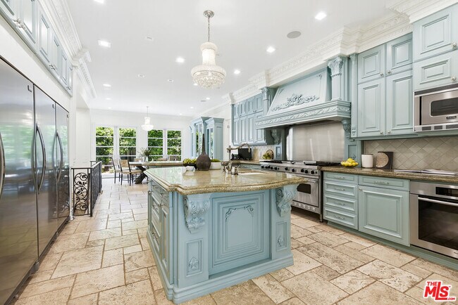 Building Photo - 407 Robert Ln