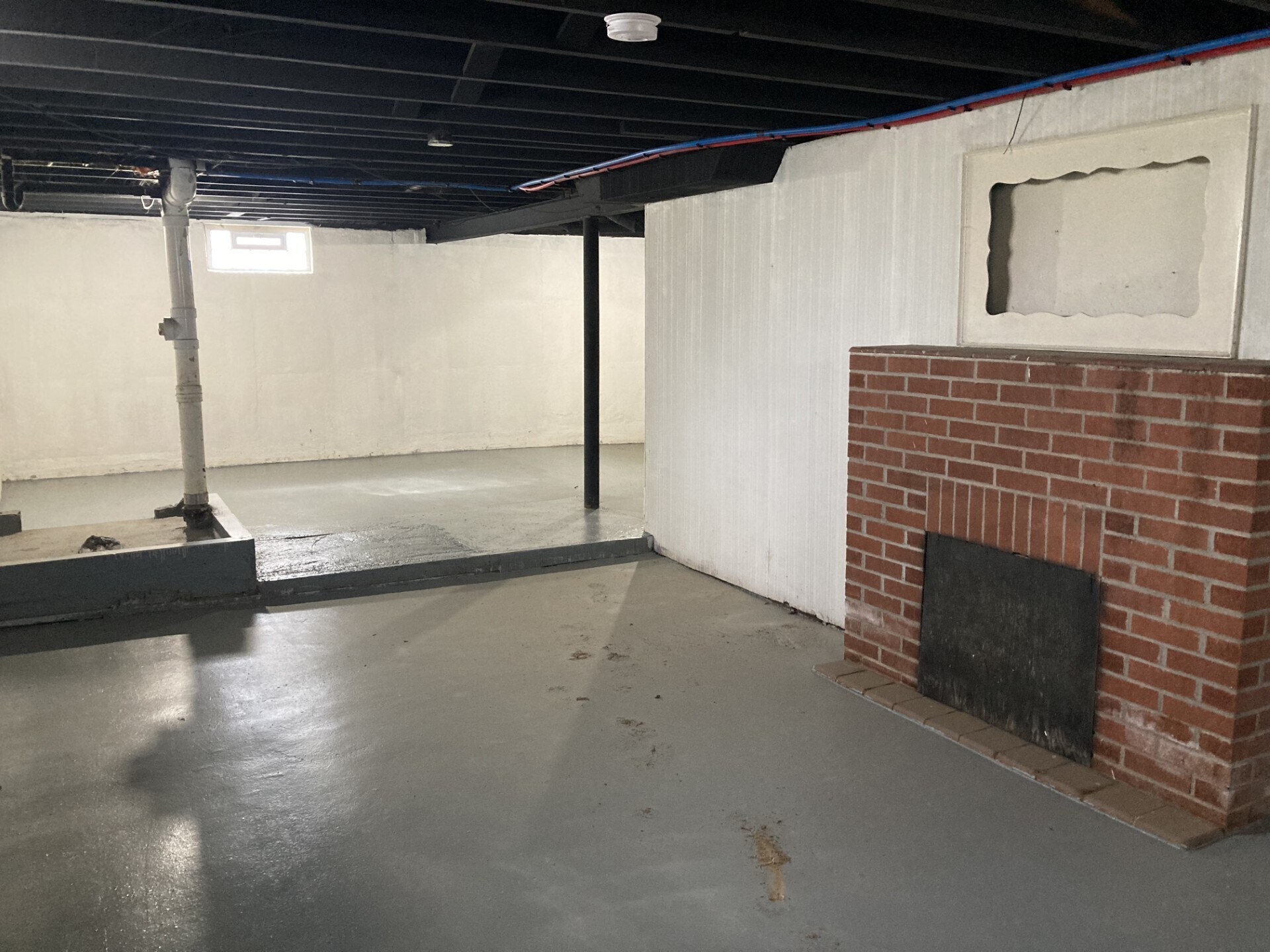 Building Photo - 5614 Gatesworth Ave