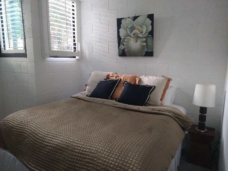 Building Photo - 2053 Carolina Ave