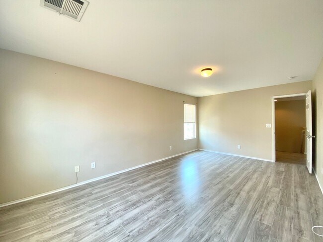 Building Photo - 6486 W Eldorado Ln