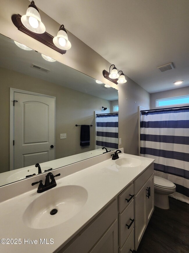 Building Photo - 76 Catalina Cir