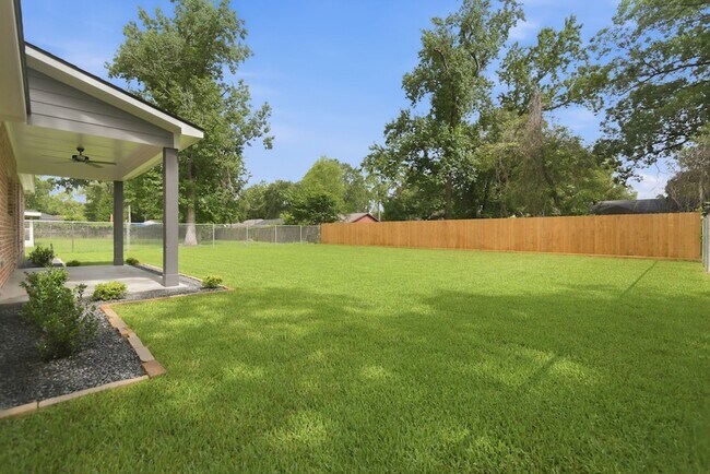 Building Photo - 3418 Shadowcrest Ln