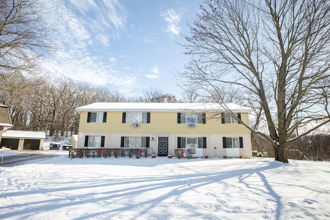 Building Photo - 721 Princeton Ct