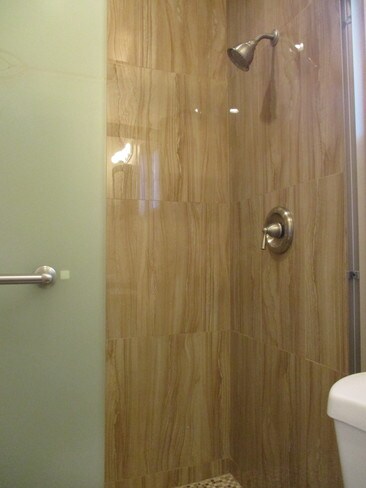 Building Photo - 6516 Beck Ave