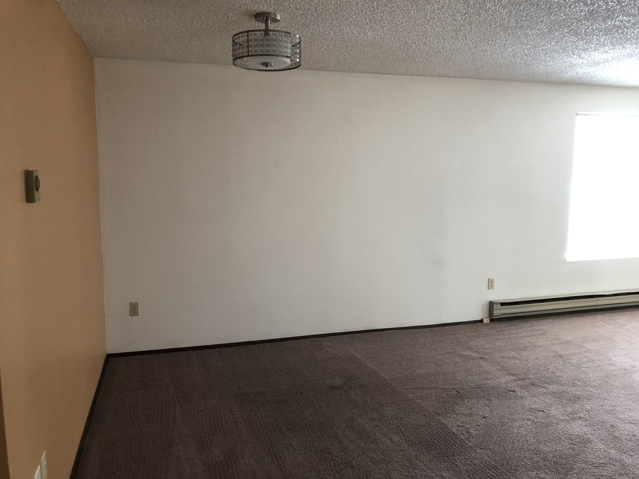 Dining area - 11249 Greenwood Ave N