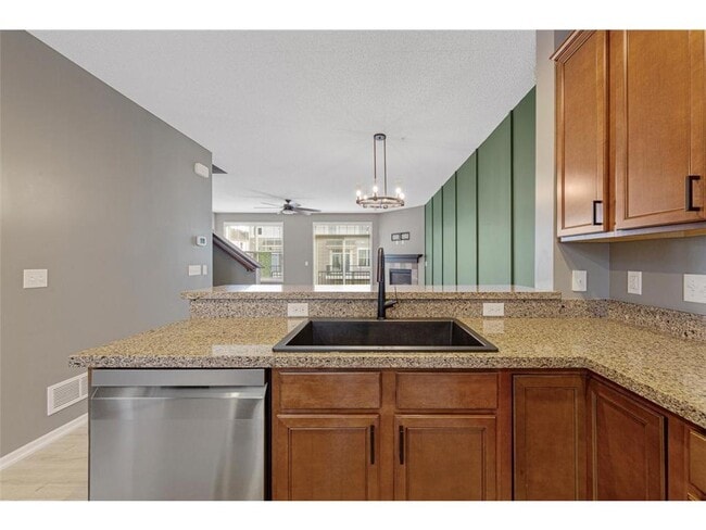 Building Photo - 8397 Norwood Ln N