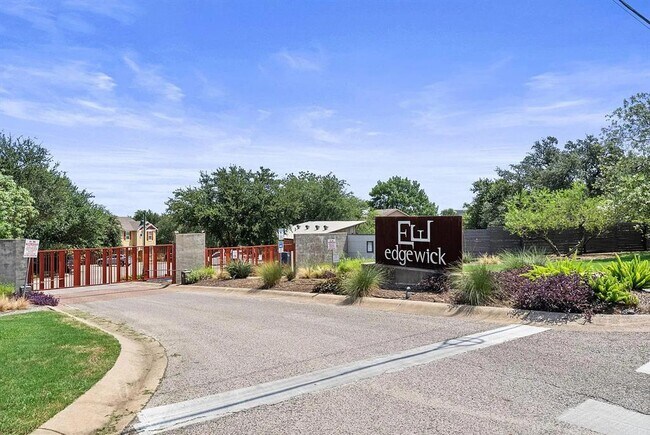 Building Photo - 2825 Stock Dr