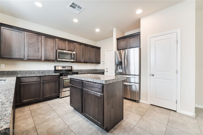 Building Photo - 8921 Sleepy Panda Ave