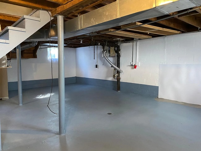 Building Photo - Charming 2 Bed / 1 Bath Cape Cod in Camp Taylor