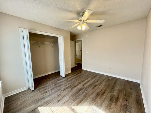 Building Photo - 925 Village Ln