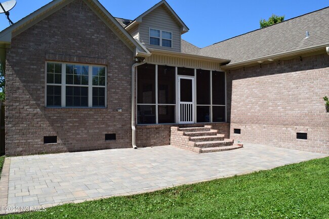 Building Photo - 7004 Hallstead Ct